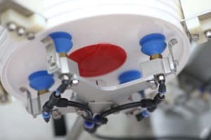 Bucket Lid Denester and Conveyor