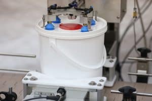 Shemesh Automatic Bucket Lid Denester