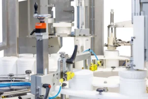 Stuffer, liquids filling, sealing, capping Monoblock